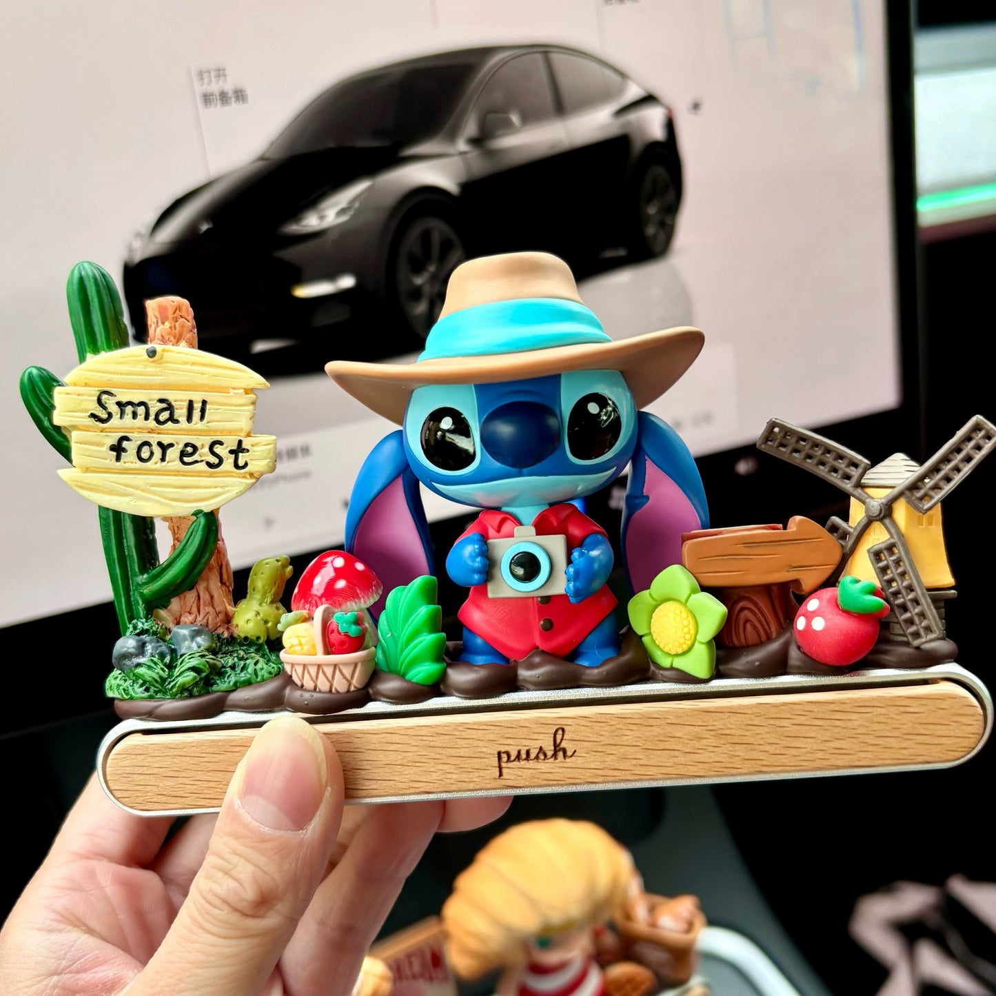 Painter Stitch-Inspired Dashboard Ornament