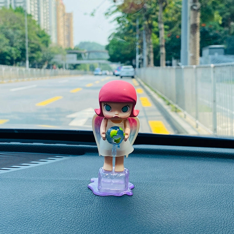 Molly-Style Dashboard Ornament