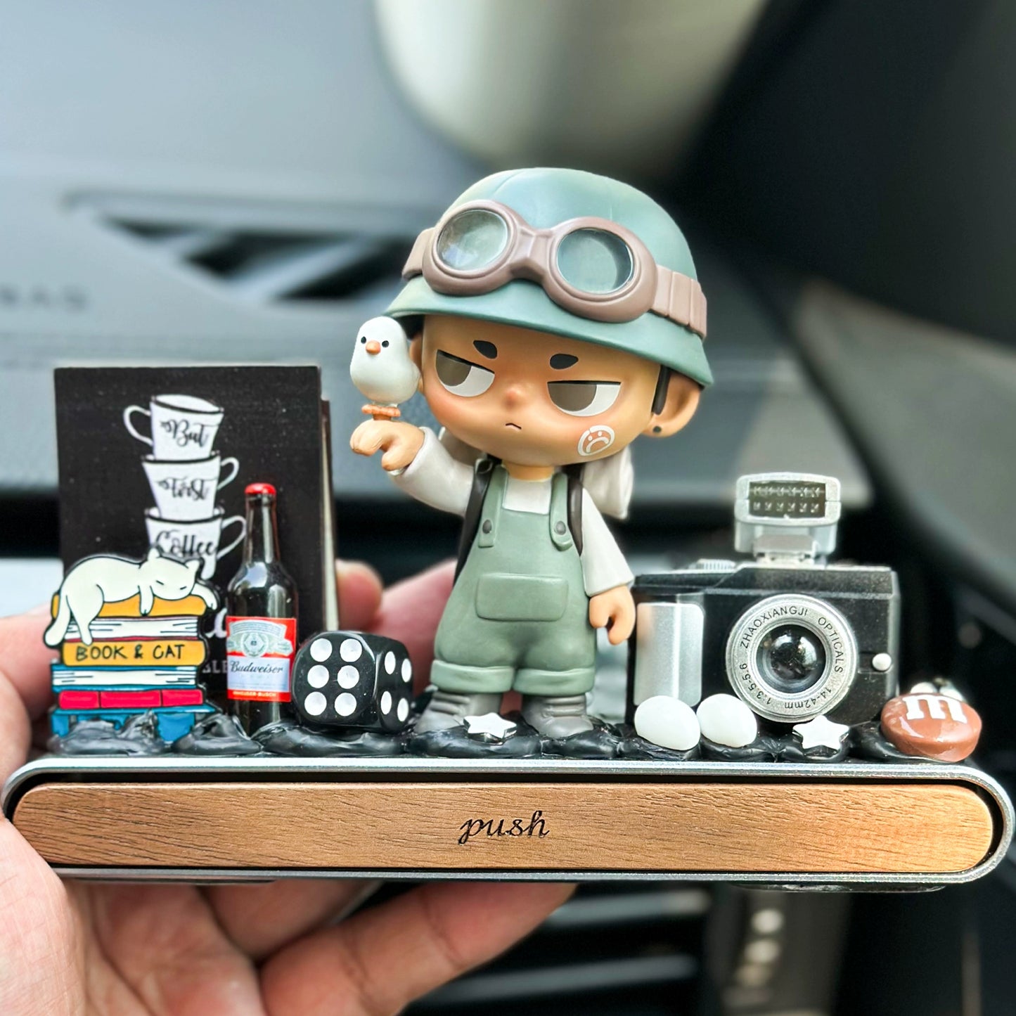 Bubble Mart Kubo Dashoboard Ornament