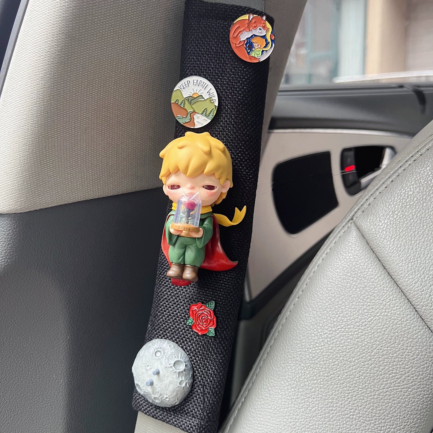 Little Prince Planet & Rose Seatbelt Cover