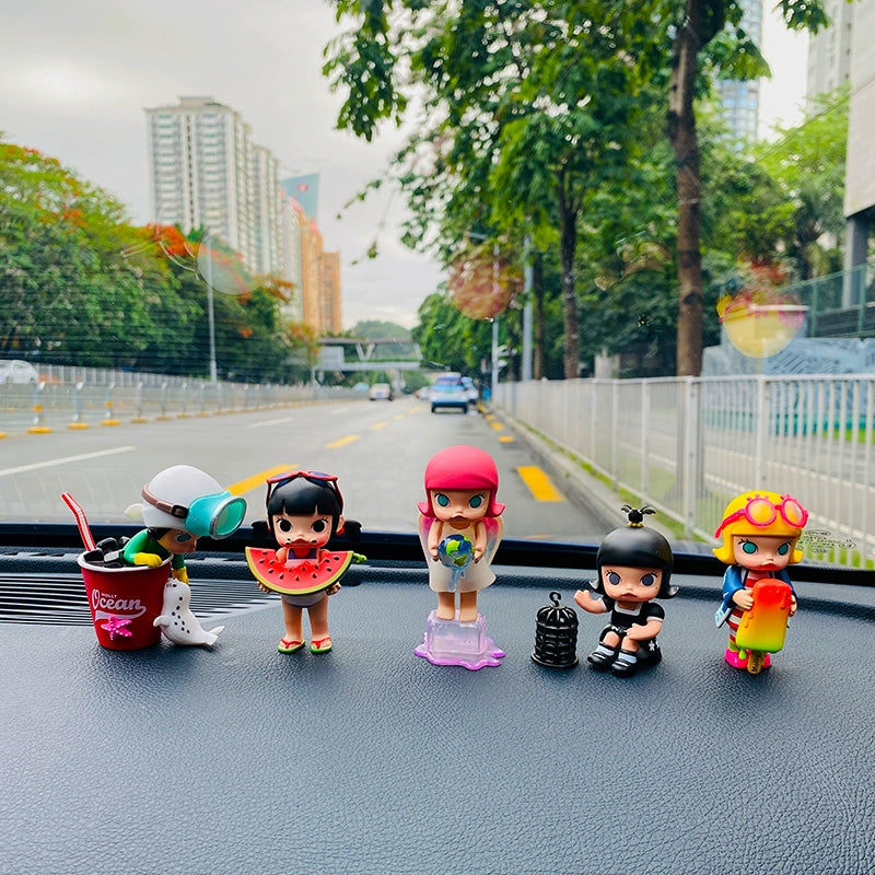 Molly-Style Dashboard Ornament