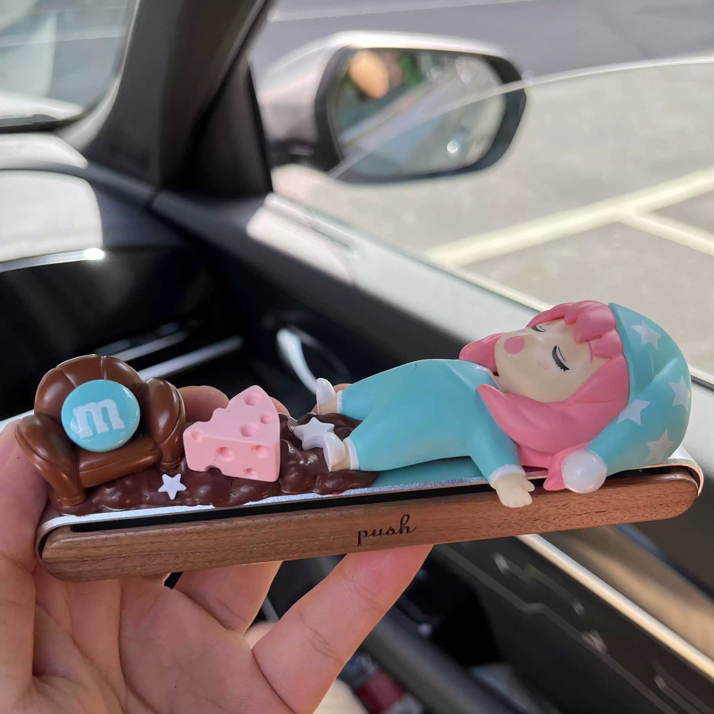 Anyuh Pinky™ Dashboard Ornament