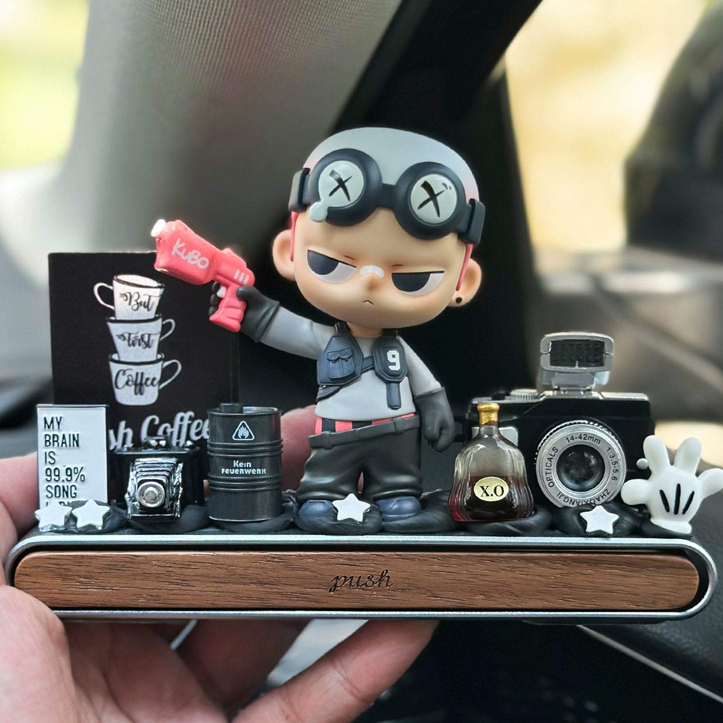 Bubble Mart Kubo Dashoboard Ornament