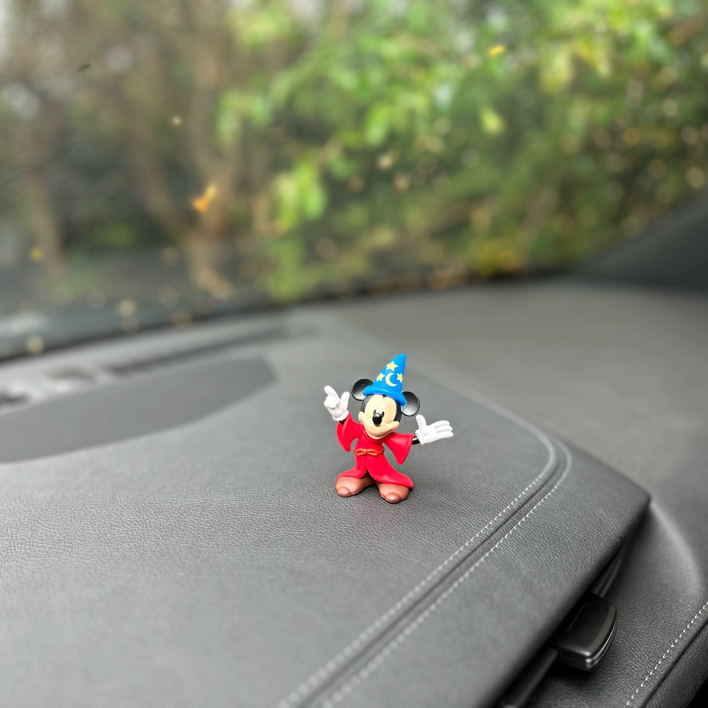 Mickey & Friends Dashboard Figures