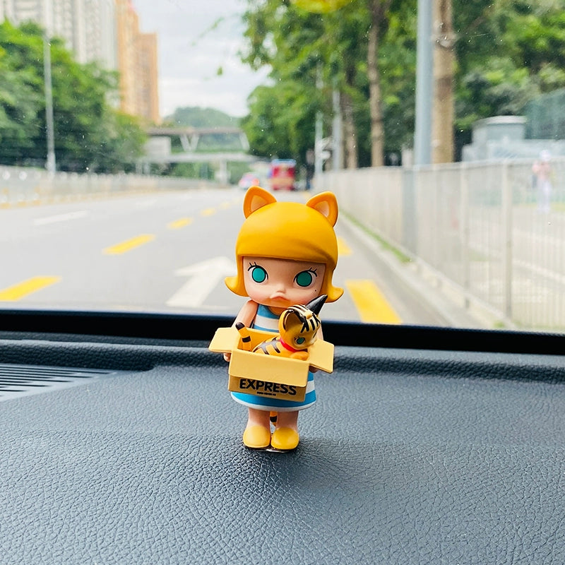 Molly-Style Dashboard Ornament