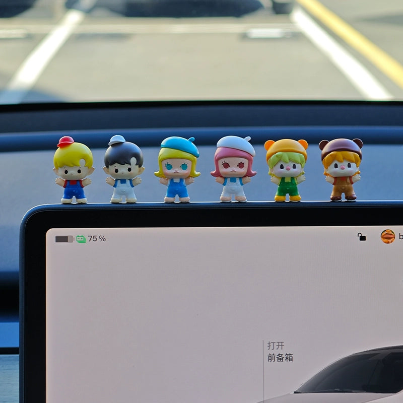 MiniGlow™ 14pc Dashboard Dolls Set
