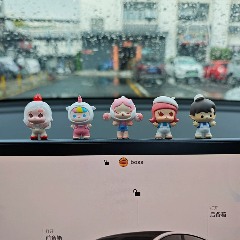 MiniGlow™ 14pc Dashboard Dolls Set