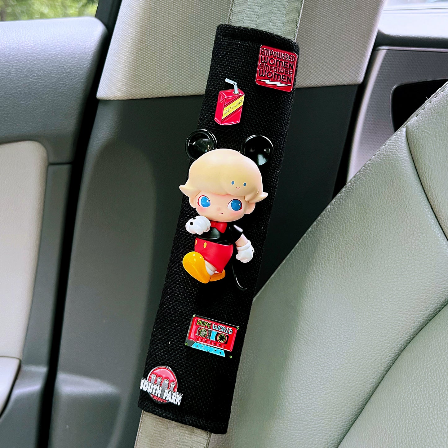 Dimoo Minnie Vibes Car Shoulder Pad