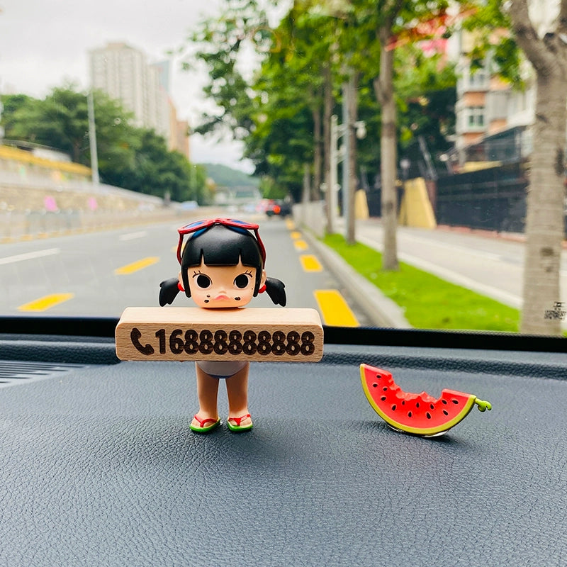 Molly-Style Dashboard Ornament