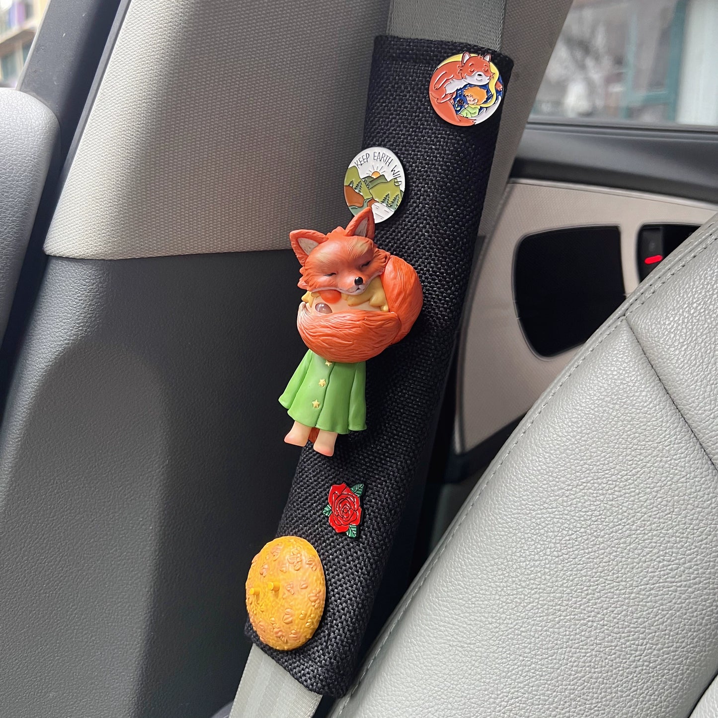 Little Prince Planet & Rose Seatbelt Cover